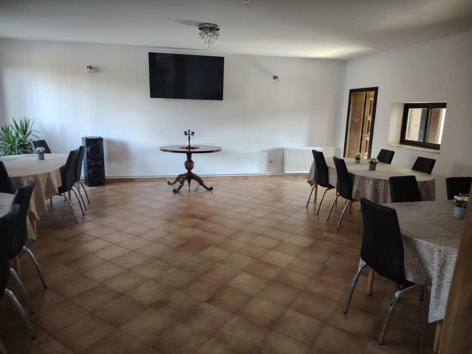 Pensiunea Floro Întorsura Buzăului Buitenkant foto